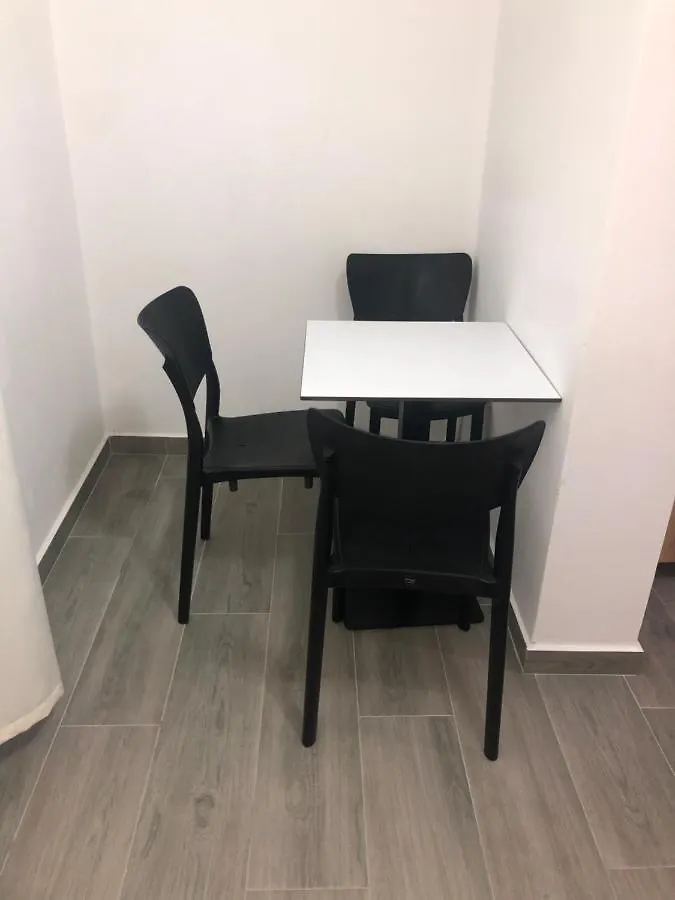 Belka Studios Vlorë 0*,
